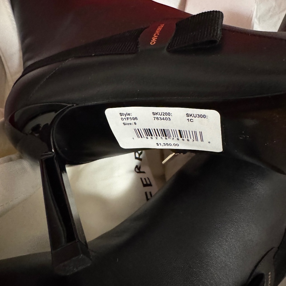 New with tag and box NWT - image 3